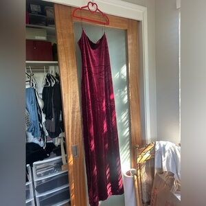 Laundry By Shelli Segal Burgundy Maxi Dress